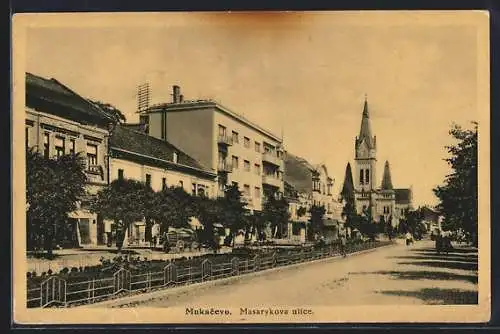 AK Mukacevo, Masarykova ulice, Strassenpartie mit Kirche