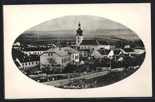 AK Ravelsbach /N. Ö., Ortsansicht mit Strasse u. Kirche aus der Vogelschau