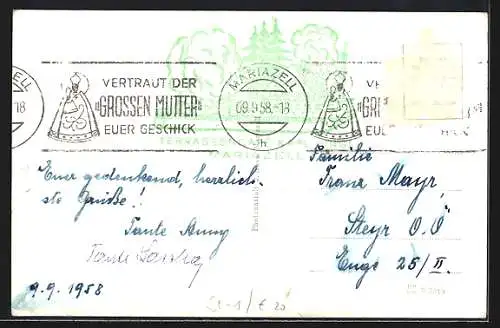 AK Mariazell, Terrassencafe Pingl, Innenansicht mit Gästen u. Blick auf Kirche und Berge