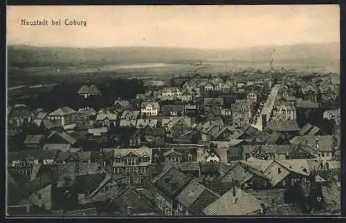 AK Neustadt bei Coburg, Ortsansicht mit Fernblick aus der Vogelschau