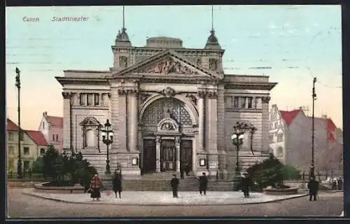 AK Essen, Stadttheater mit Vorplatz, von der Strasse gesehen