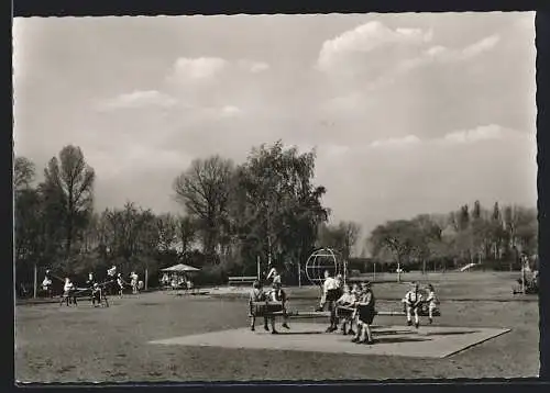 AK Monheim a. Rhein, Blick auf den Kinderspielplatz