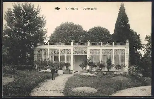 AK Thiviers, L`Orangerie dans un jardin verdoyant