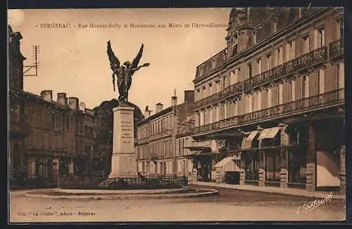 AK Bergerac, Rue Monnet-Sully et Monument aux Morts de l`Arrondissement