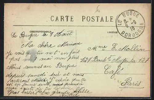AK Le Bugue, Place de la Mairie et Coteau du Gouffre de Proum