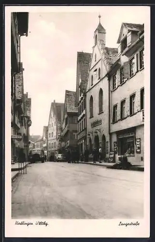 AK Riedlingen / Württ., Langestrasse mit Geschäften