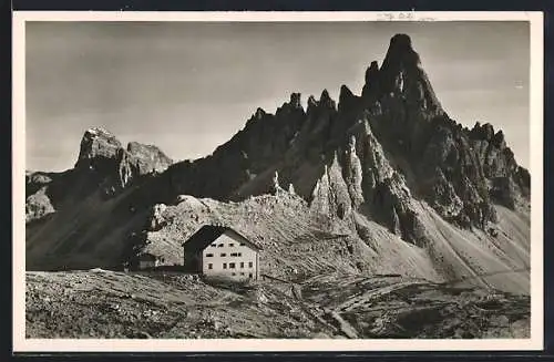 AK Rifugio Antonio Locatelli, Ansicht in den Dolomiten