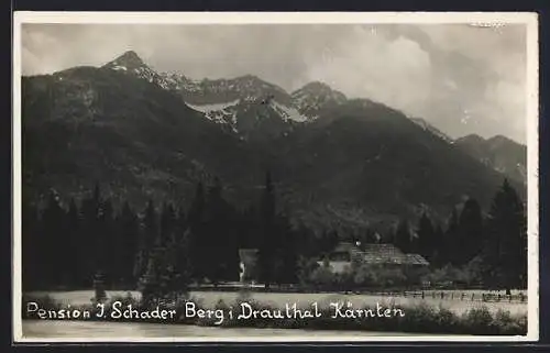 AK Berg i. Drautal, Pension J. Schader, Ansicht mit den Bergen