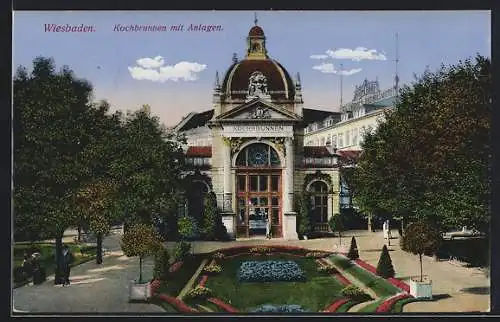 AK Wiesbaden, Kochbrunnen mit Anlagen