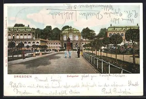 AK Dresden, Zwingerhof mit Strassenpartie