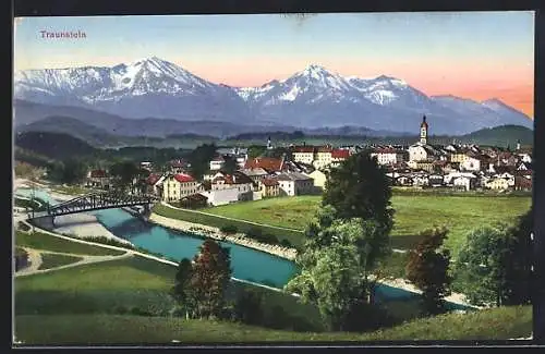 AK Traunstein, Blick auf den Ort mit Kirche und Brücke