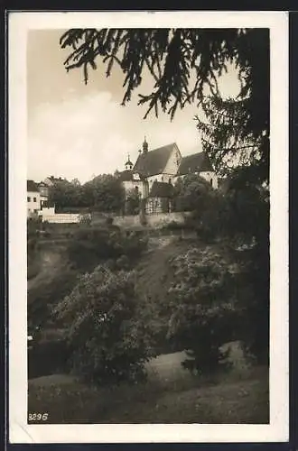 AK Lázne Bechyne, Ortspartie mit Kirche