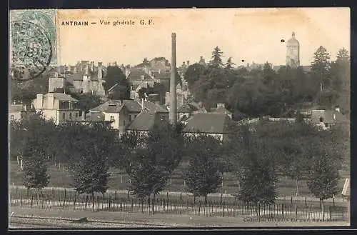 AK Antrain, Vue générale de la ville avec cheminée et tour en arrière-plan