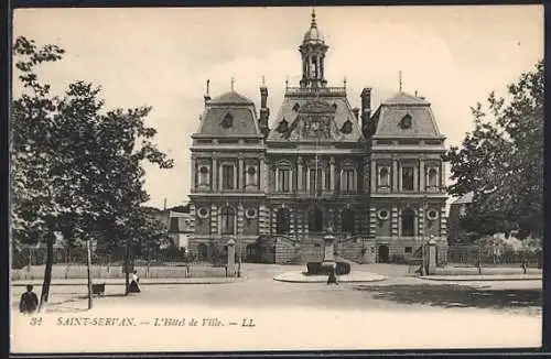 AK Saint-Servan, L`Hôtel de Ville