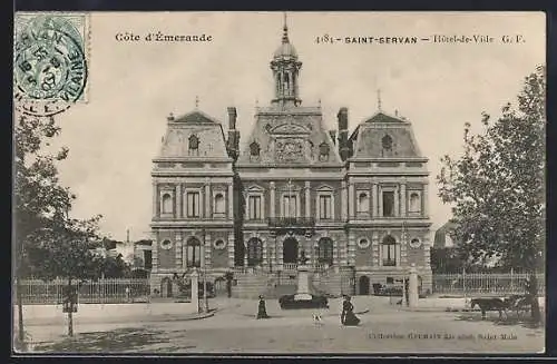 AK Saint-Servan, Hôtel de Ville majestueux sur la Côte d`Émeraude