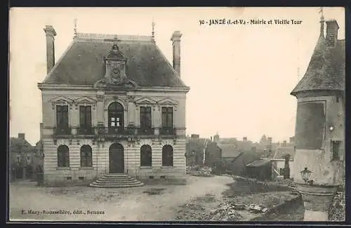 AK Janzé, Mairie et Vieille Tour