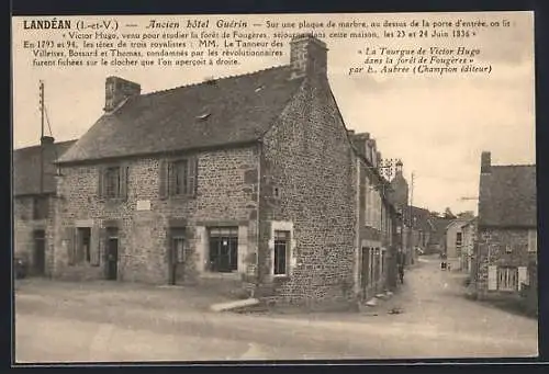 AK Landéan, Ancien hôtel Guérin et clocher apercu à droite