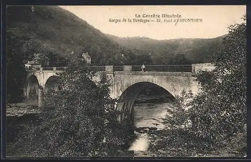 AK Spontour, Pont sur la Dordogne dans les gorges boisées