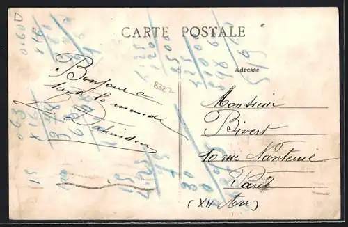 AK Salon-la-Tour, Vue générale avec église et vieille tour en arrière-plan