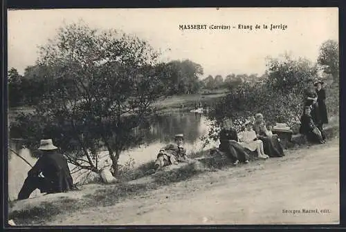 AK Masseret, Étang de la Jarrige avec promeneurs au bord de l`eau