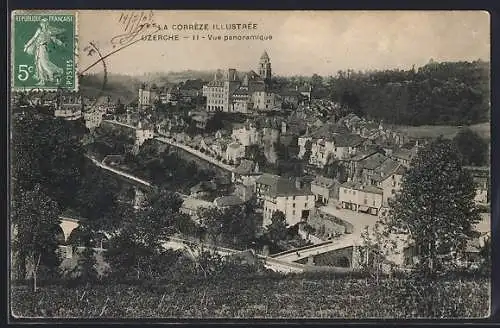 AK Uzerche, Vue panoramique de la ville et de ses environs