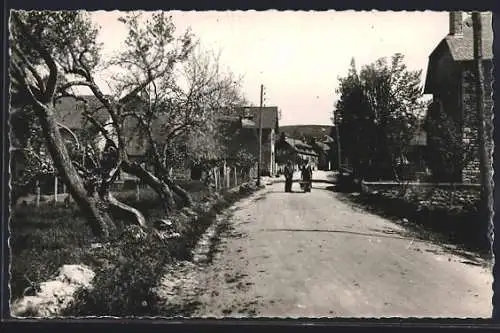 AK Sarron, L`entrée du Bourg