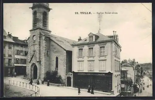 AK Tulle, Église Saint-Jean et scène de rue animée