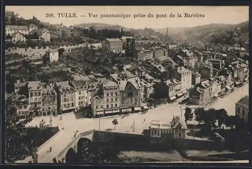 AK Tulle, Vue panoramique prise du pont de la Barrière