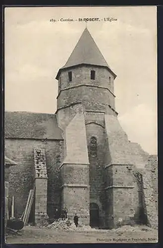 AK Saint-Robert, L`Église en pierre avec clocher distinctif