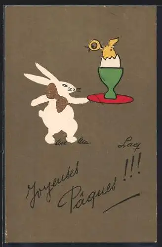 AK Osterhase trägt Ei mit Küken auf einem Tablett