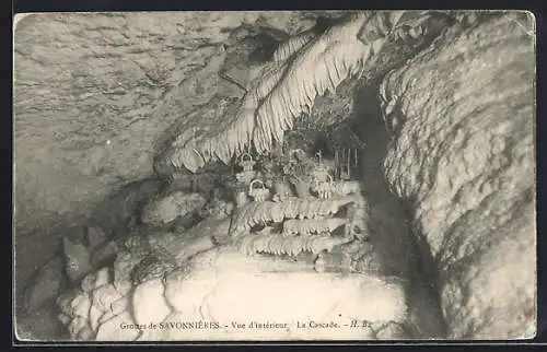 AK Grottes de Savonnières, Vue d`intèrieur, La Cascade