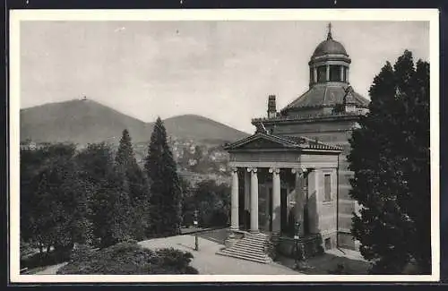 AK Baden-Baden, Rumänische Kapelle mit Stadtblick