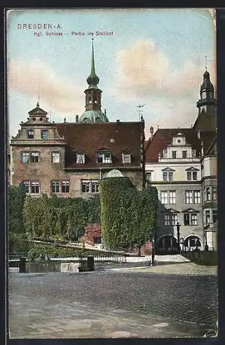 AK Dresden-A., Kgl. Schloss, Partie im Stallhof