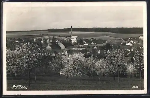 AK Porícany, Totalansicht im Frühling