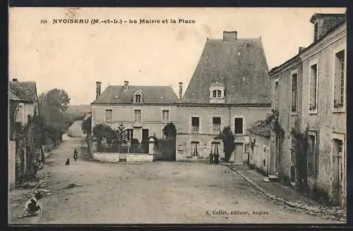 AK Nyoiseau, La Mairie et la Place