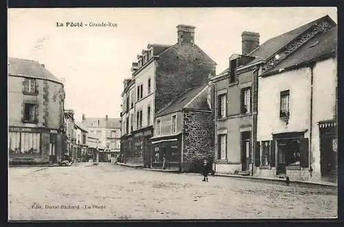 AK La Pooté, Grande-Rue avec boutiques et café