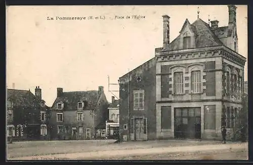 AK La Pommeraye, Place de l`Église et maisons environnantes