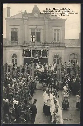 AK Montreuil-Bellay, Les funérailles solennelles présidées par Monseigneur Rumeau