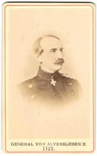 Fotografie unbekannter Fotograf und Ort, Constantin von Alvensleben II., preussischer General der Infanterie, Halsorden