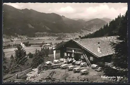 AK Lenggries, Probstbergalm, Panorama mit Gasthaus