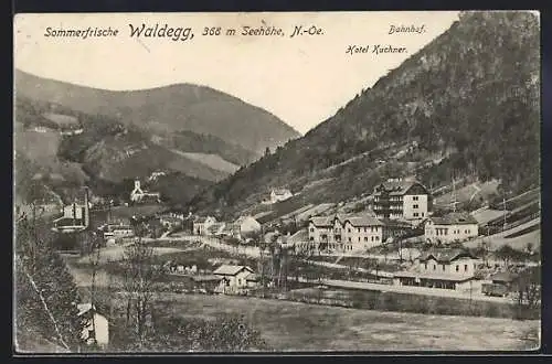 AK Waldegg, Bahnhof und Hotel Kuchner in der Ortschaft