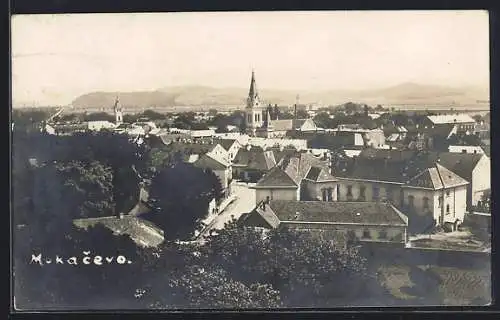 AK Mukacevo, Ortsansicht mit Strasse und Fernblick aus der Vogelschau