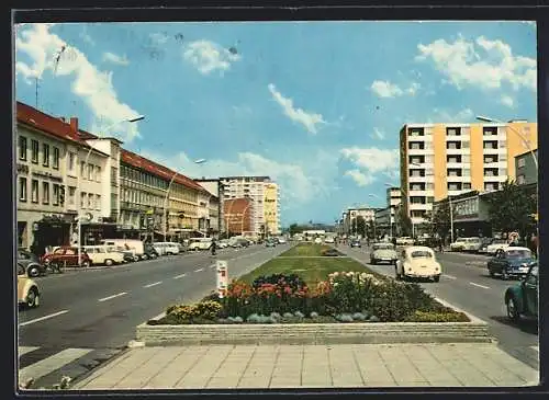 AK Wolfsburg / Volkswagenstadt, Partie an der Porschestrasse, VW Käfer