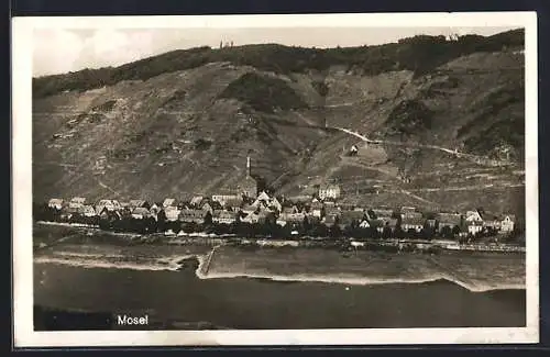 AK Valwig a. d. Mosel, Gesamtansicht am Fluss