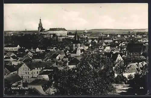 AK Weida / Thür., Panoramaansicht mit Blick auf das Schloss