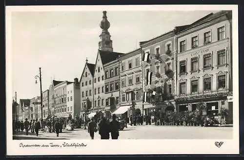 AK Braunau am Inn, Stadtplatz mit Cafe Post