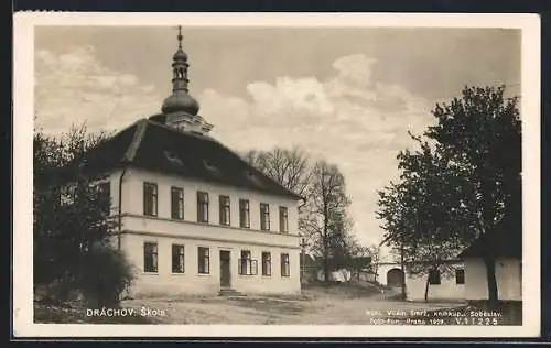 AK Dráchov, Skola