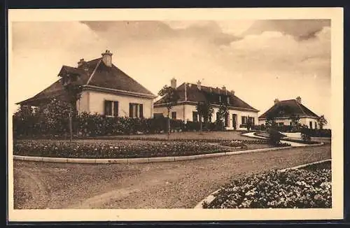 AK Romagne-sous-Montfaucon, Cimetiere Americain de Meuse-Argonne, Residence du gardien et salle de reception des visiteu