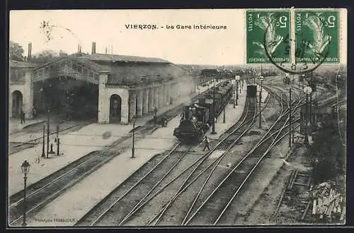 AK Vierzon, La Gare intérieure, Bahnhof