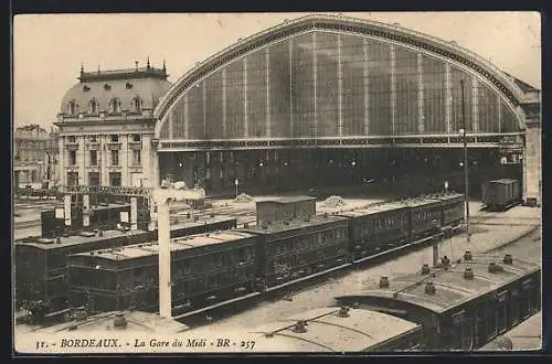 AK Bordeaux, Gare du Midi, Le Hall, Bahnhof